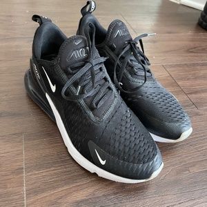 Nike Air Max 270 Womens 9.5 / Mens 8.0